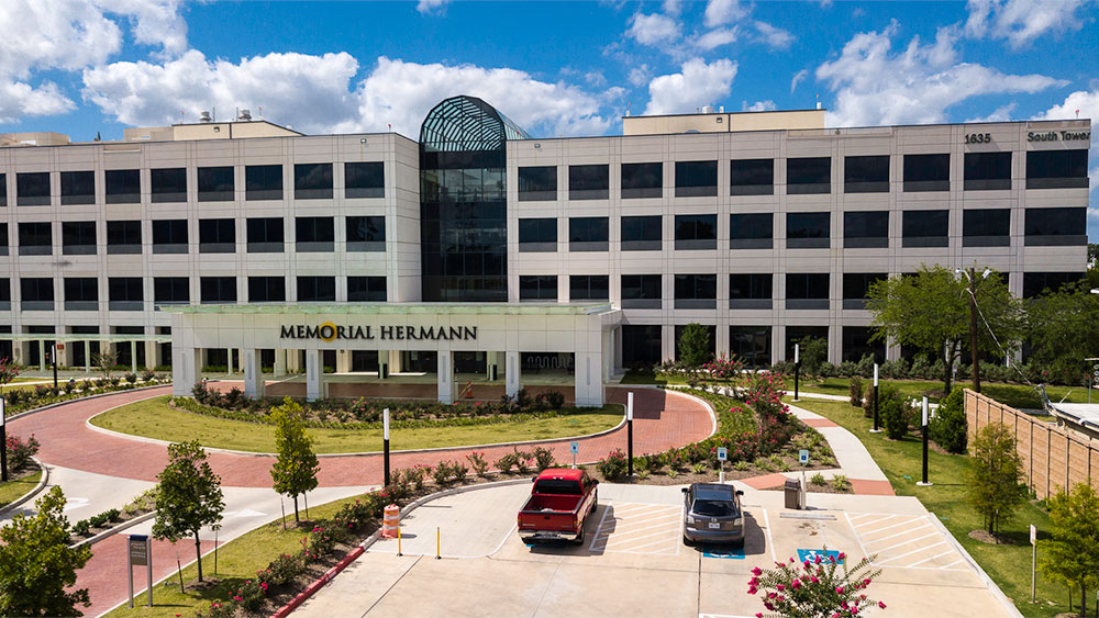 Memorial Hermann Greater Heights Entrance