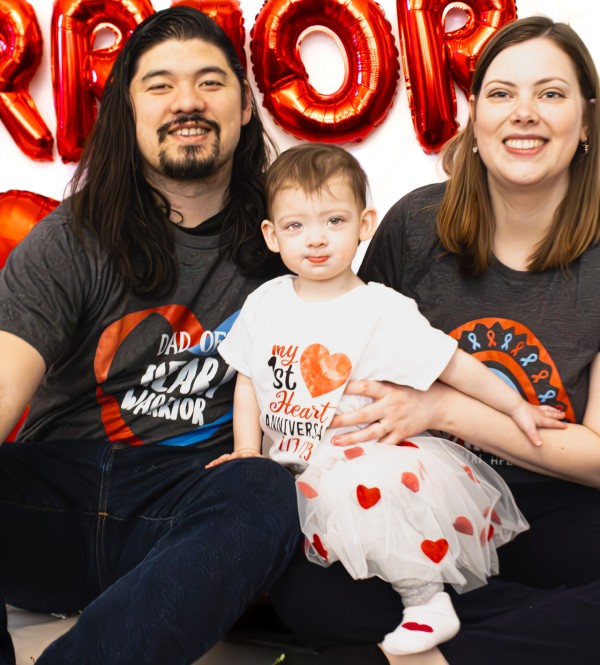 patient sienna with parents