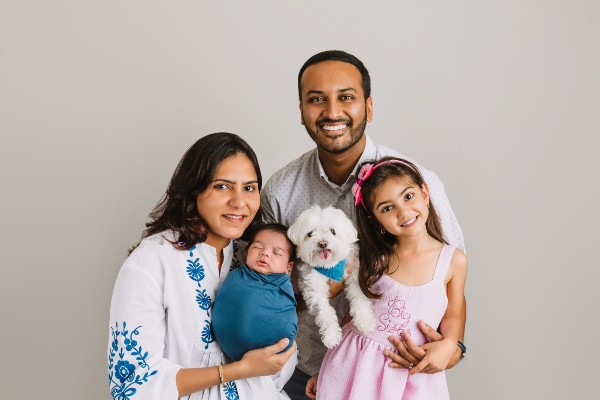 Shruti Gupta and her family 